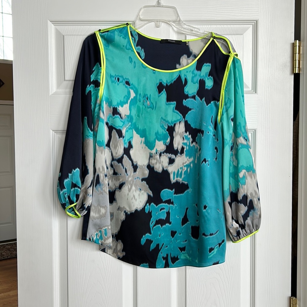 Tahari abstract print long-sleeved top